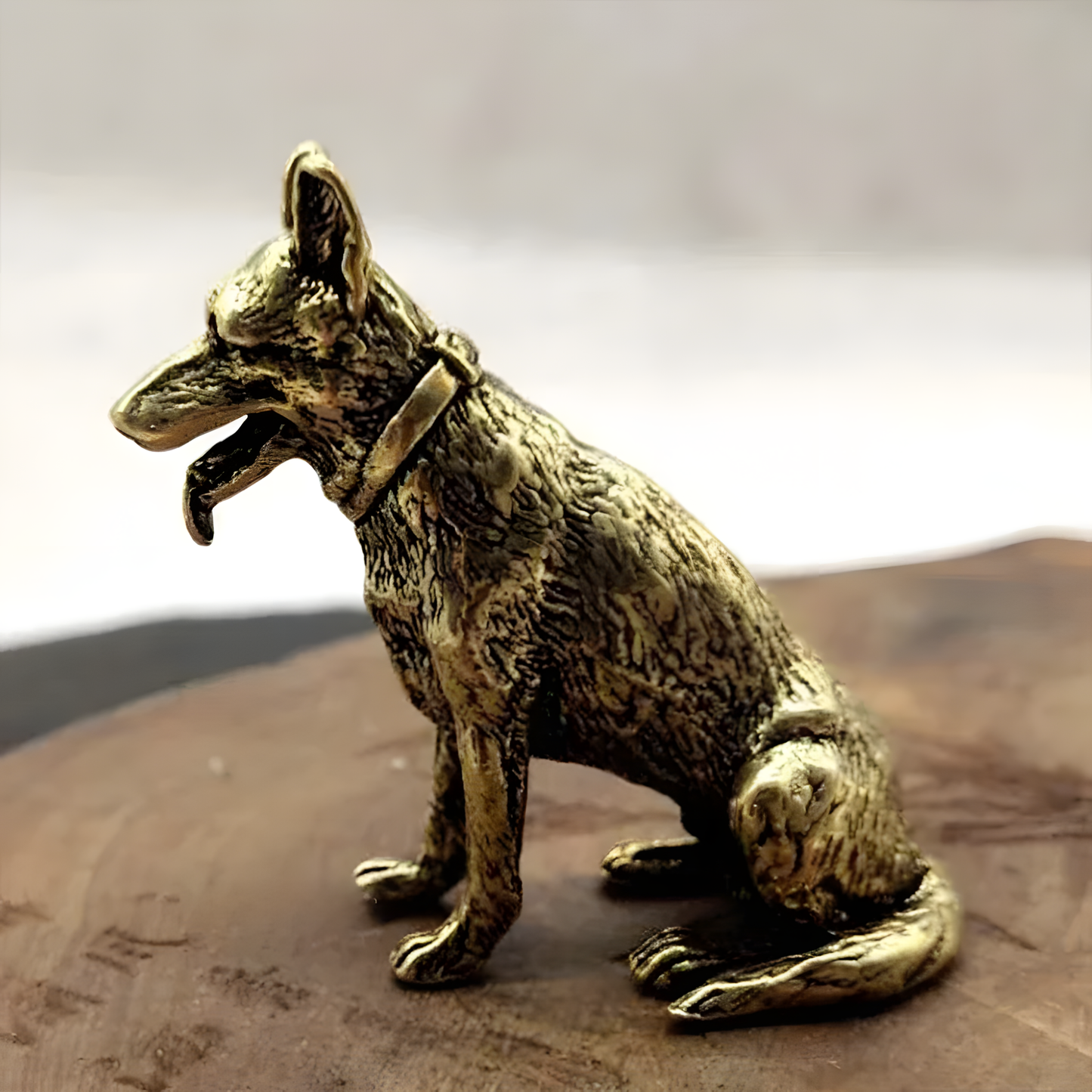 Gilded Watchdog