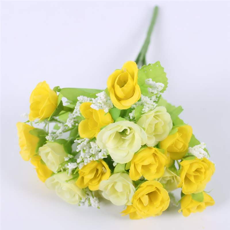 Small Bud Roses Bouquet