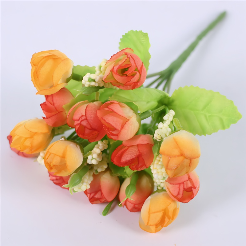 Small Bud Roses Bouquet