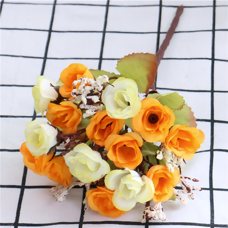 Small Bud Roses Bouquet